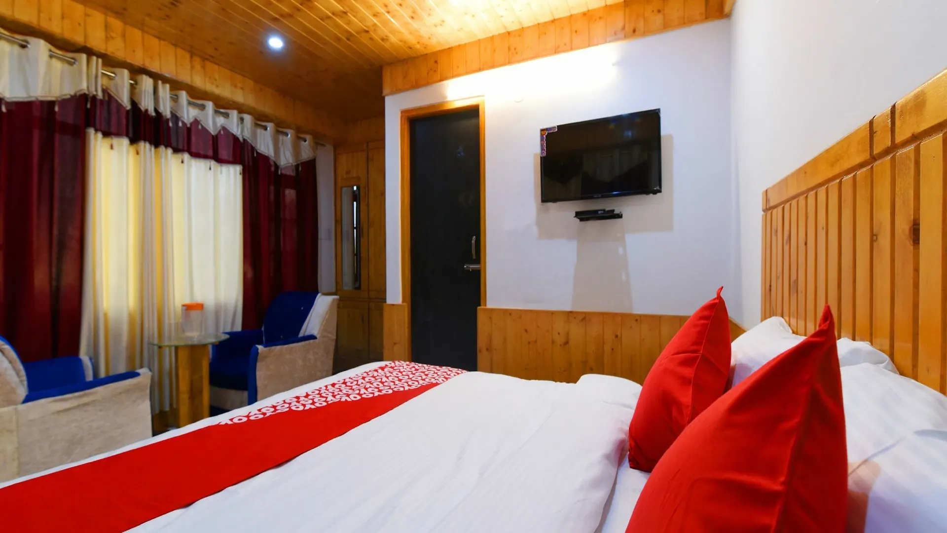 ***  Oyo 14202 Rajinder Regency Hotel Shimla India